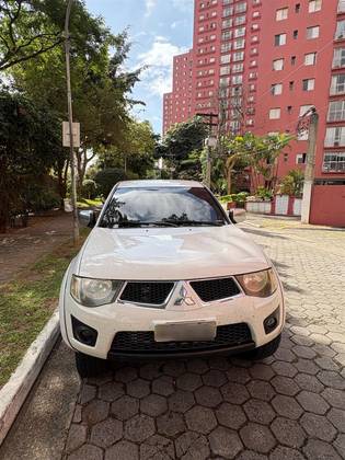 MITSUBISHI L200 2.5 GL 4X4 CD 8V TURBO DIESEL 4P MANUAL MITSUBISHI L200 2.5 GL 4X4 CD 8V TURBO DIESEL 4P MANUAL